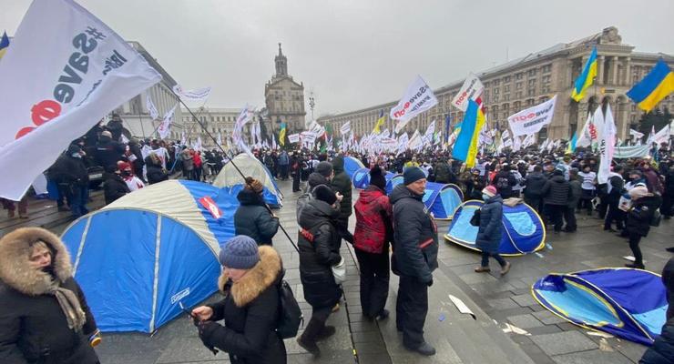 Протестующие намерены ночевать на Майдане