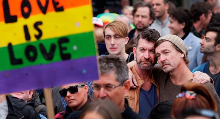 В Швейцарии легализовали однополые браки