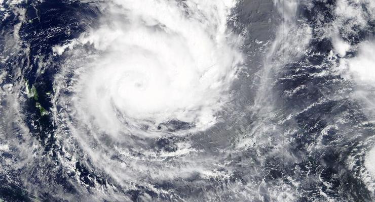 Ураган на Фиджи: разрушен остров Киа, есть погибшие