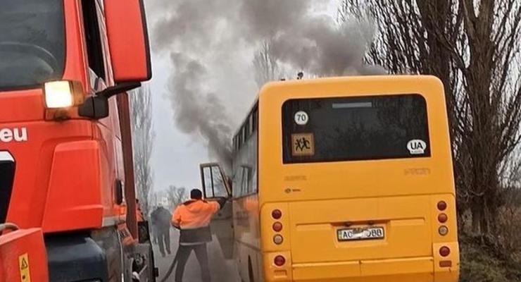 На Закарпатье загорелся школьный автобус