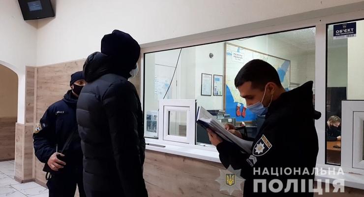 В Одессе подозреваемый во время обыска обстрелял полицейских