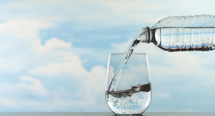 Вода на Донбассе асболютно не пригодна для питья, - Доктор наук