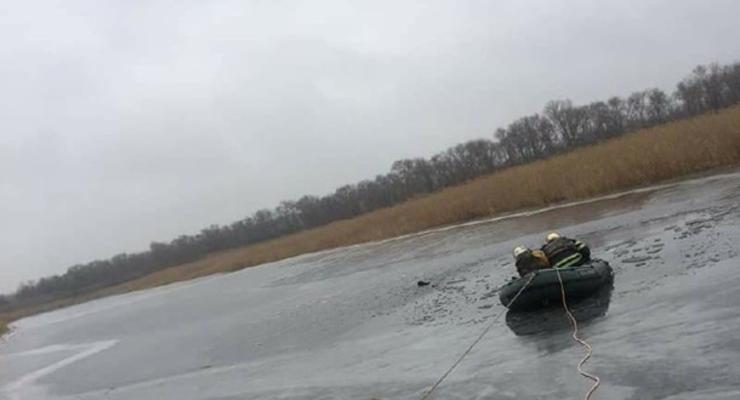 В Черкасской области два рыбака спасли подростка, а сами утонули