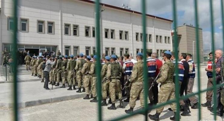 Путч в Турции: почти 100 военных приговорены к пожизненному заключению