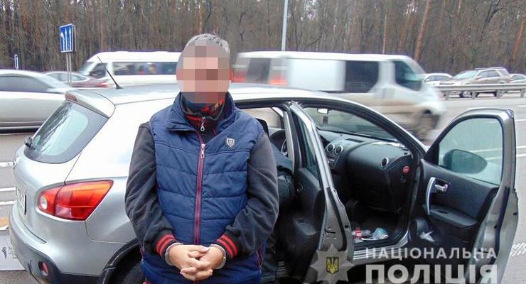 В Киеве иностранец перевозил кокаин на 2,5 млн грн
