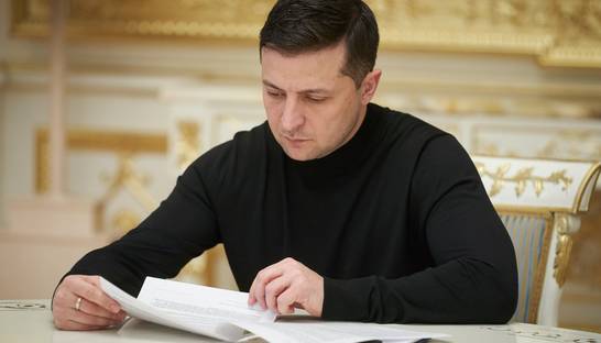 Зеленский подписал закон о стоимости интернета