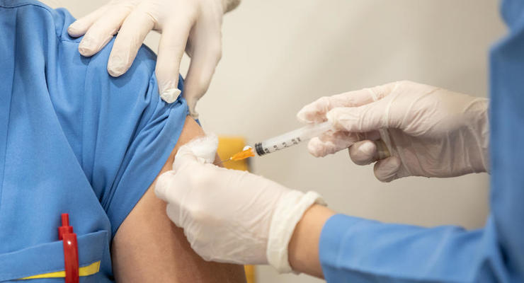 Украинцам будут выдавать международный сертификат о вакцинации