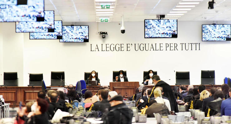 Клан Ндрангеты. Крупнейший суд над мафией в Италии