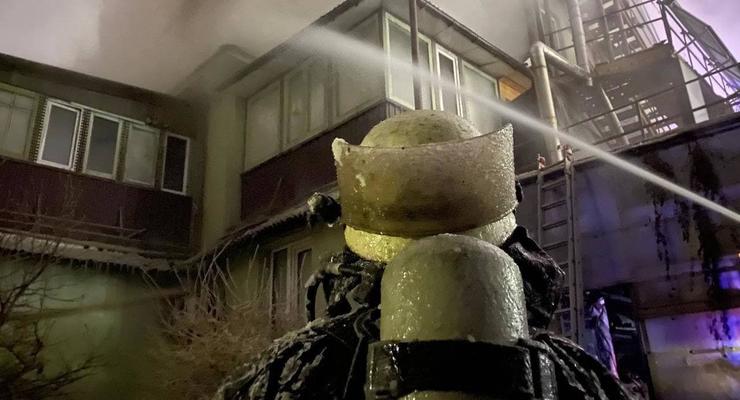 В Киеве горело трехэтажное офисное здание