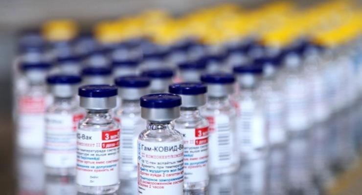 В Беларуси начали вакцинировать медиков препаратом Спутник V