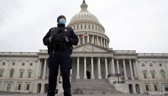 СМИ сообщили о попытке продать ноутбук спикера Конгресса США спецслужбам РФ