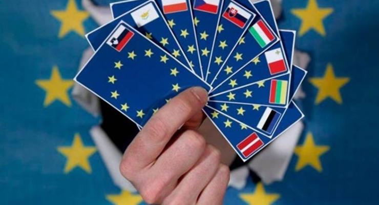 Украинцы в тройке лидеров по числу выданных видов на жительство в ЕС