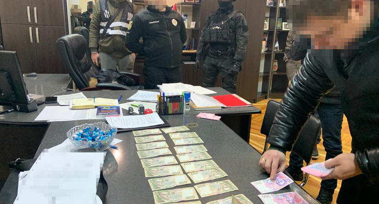 Предлагал крышу за 40 тыс: Задержан подполковник харьковской полиции