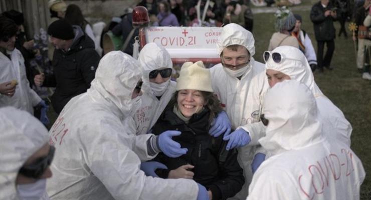 В Украине менее 5 тысяч случаев коронавируса за сутки