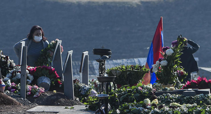 Азербайджан передал армянской стороне тела 30 солдат, погибших в Карабахе