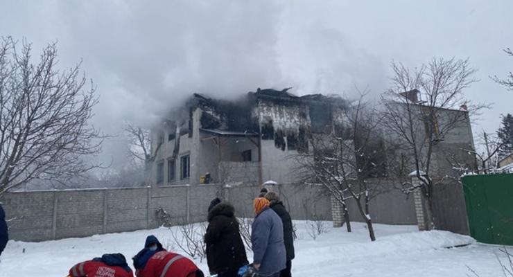 Пожар в Харькове: умер один из спасенных