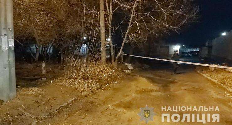 Ударил по голове и бросил гранату: В Харькове пытались взорвать мужчину
