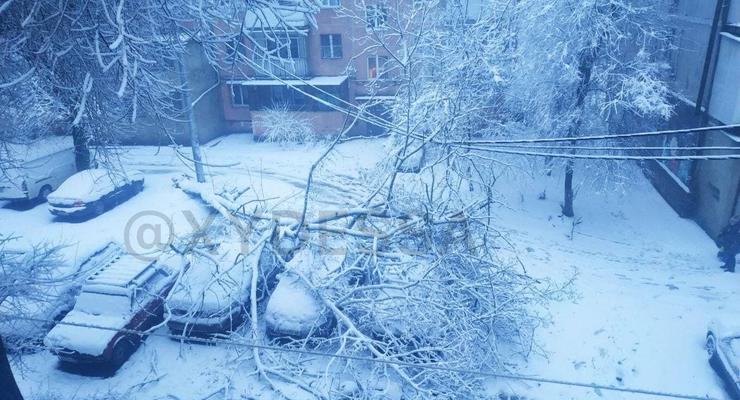Одессу засыпает снегом: Объявлен желтый уровень опасности