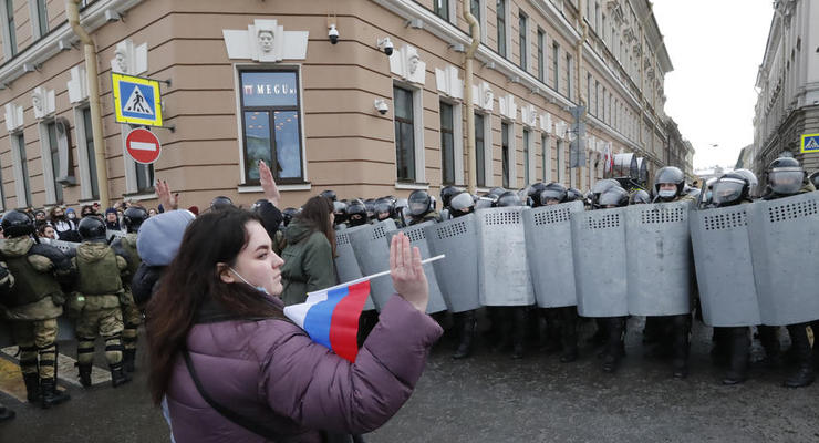 Революцией пока не пахнет. Пресса о протестах в РФ