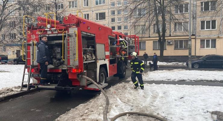 В Киеве горело студенческое общежитие: Фото