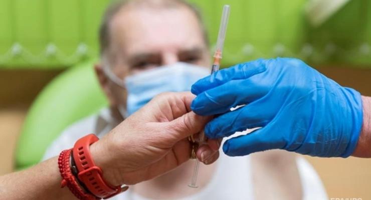 Польша дала возможность Украине купить вакцину по ее европейской квоте