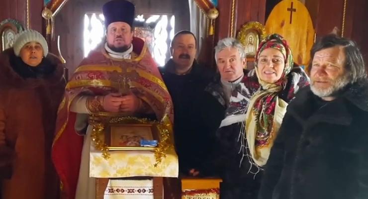 Священник стал звездой сети, сочинив хит о Киевском патриархате