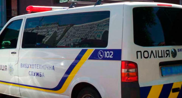 В Одессе из музыкальной школы эвакуировали 357 человек