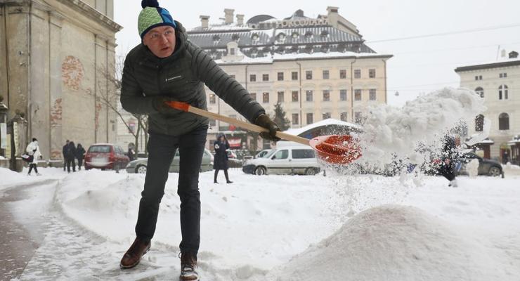 Мэр Львова назвал виновного в обильных снегопадах