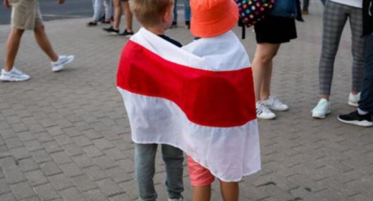 Беларусь обвинили в неприемлемом обращении с детьми