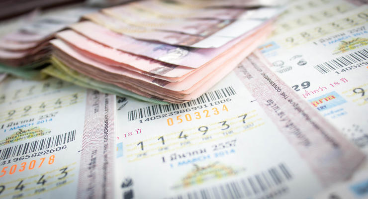 Нардепы предлагают не облагать налогом лотерейные выигрыши