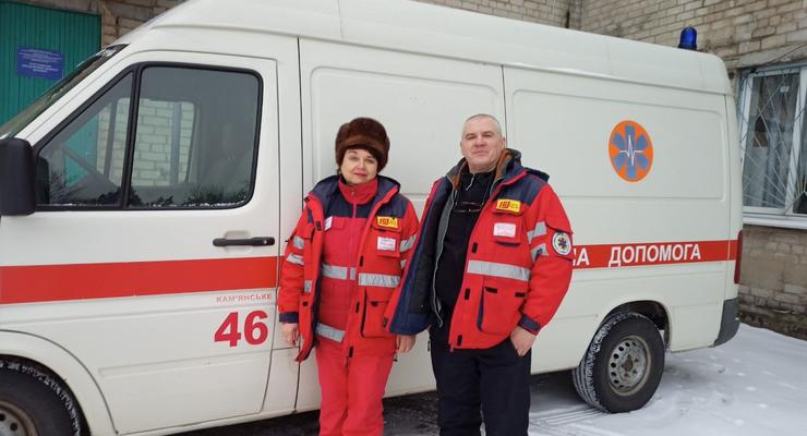 Жительница Днепропетровщины родила сына в карете скорой помощи