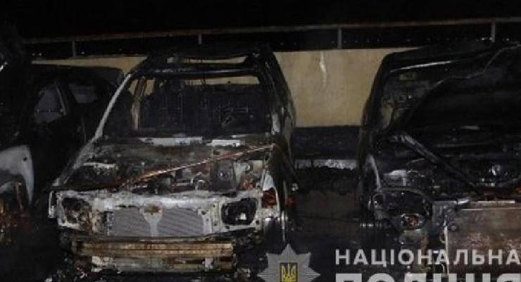 Киевлянин решил отомстить бывшему мужу возлюбленной и сжег его авто