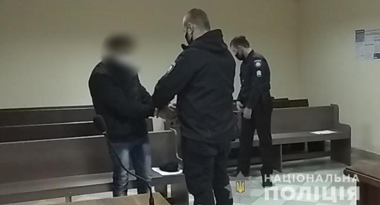 На Одесчине 29-летний мужчина изнасиловал пенсионерку