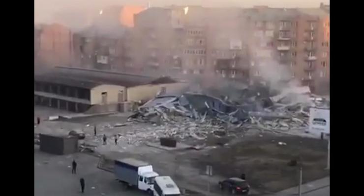 В РФ после взрыва обрушился торговый центр