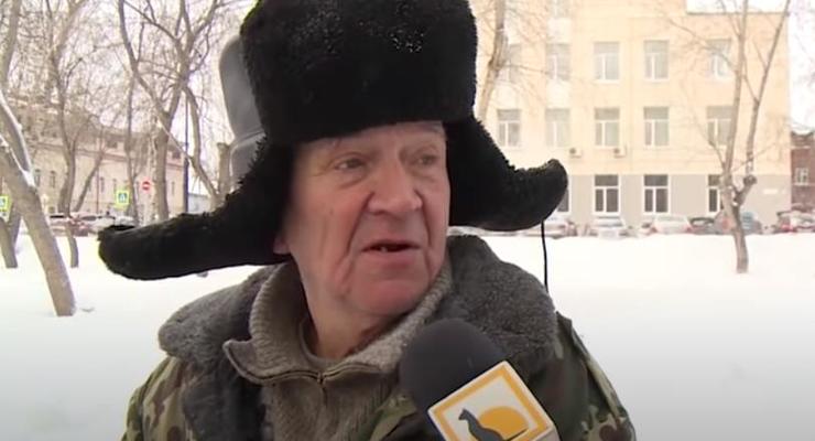 Бездомный дворник процитировал The Beatles и заговорил на французском языке