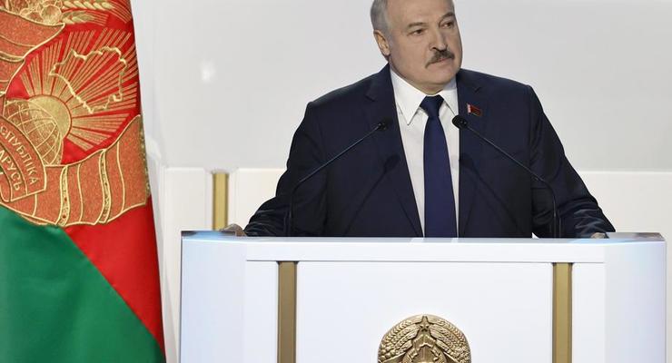 "Ради бога, звоните": Лукашенко призвал пользоваться кнопочными телефонами