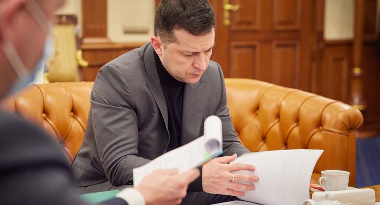 Юридическая коллизия: Зеленский наложил вето на важный закон