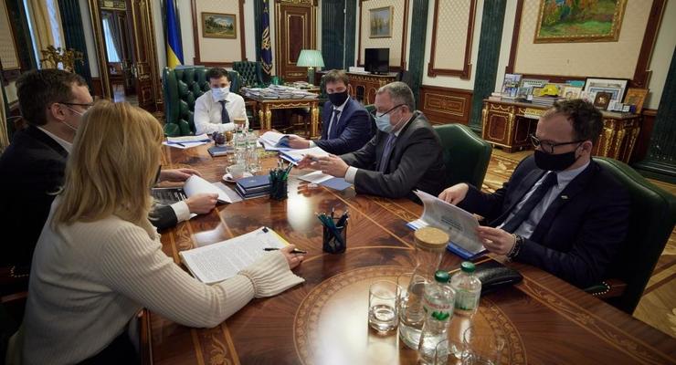 Зеленский назвал суды большой проблемой украинцев