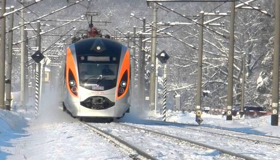 Украина рассказала, при каком условии пустит поезда в Крым