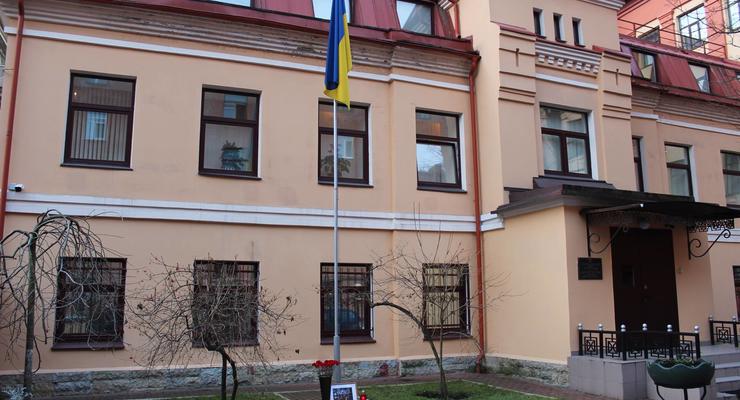 В Санкт-Петербурге напали на консульство Украины – СМИ