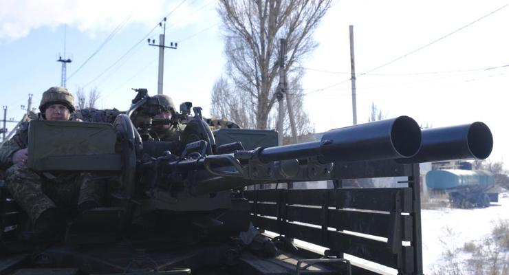 Сепаратисты обстреляли поселок на Донбассе – штаб