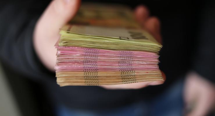 В Украине ввели компенсации за задержки выплат зарплат