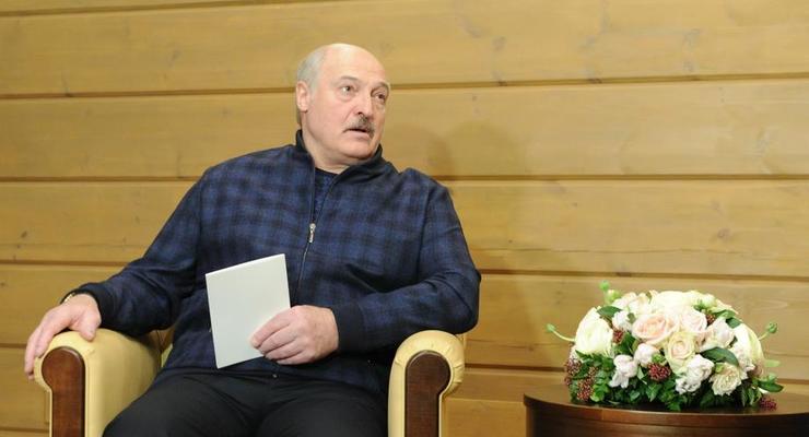 Шмыгаль поручил изучить вопрос введения санкций против Беларуси