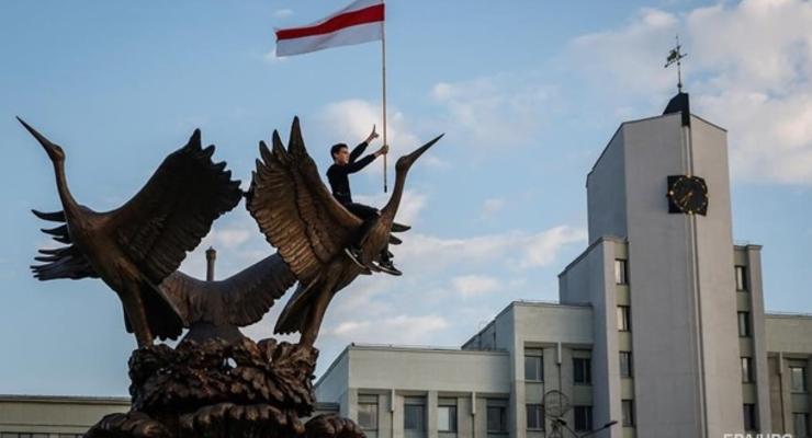 Оппозиция Беларуси направила в СБУ санкционный список