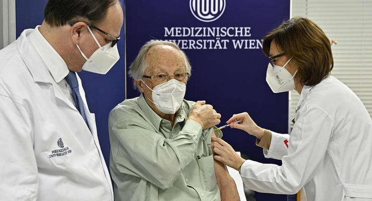 В Австрии после COVID-вакцинации умерли десятки человек