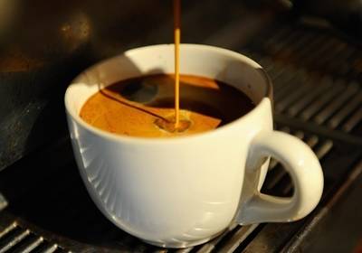 В Николаеве клиент кофейни устроил скандал, требуя обслуживания на русском