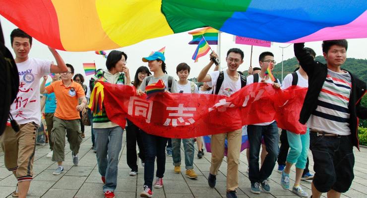 Китайский суд признал гомосексуализм психическим расстройством