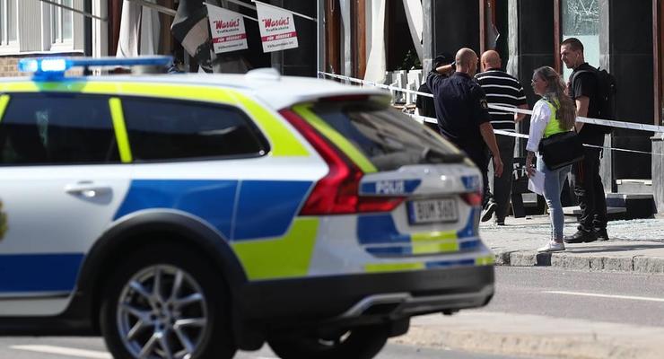 В Швеции неизвестный ранил ножом восемь человек