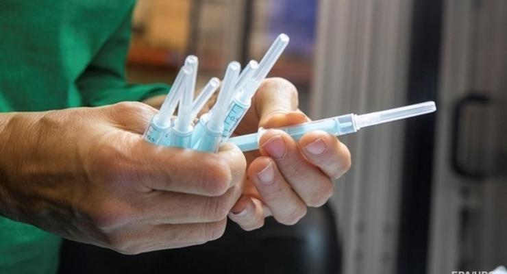 Частным клиникам Германии разрешили вакцинировать от коронавируса