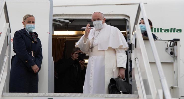 Папа Римский впервые в истории прибыл в Ирак